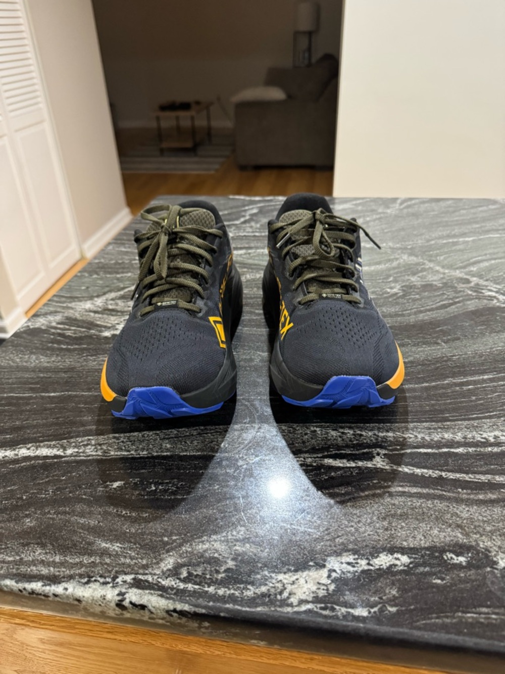 Asics GT-2000 GTX - Picture 3 of 9